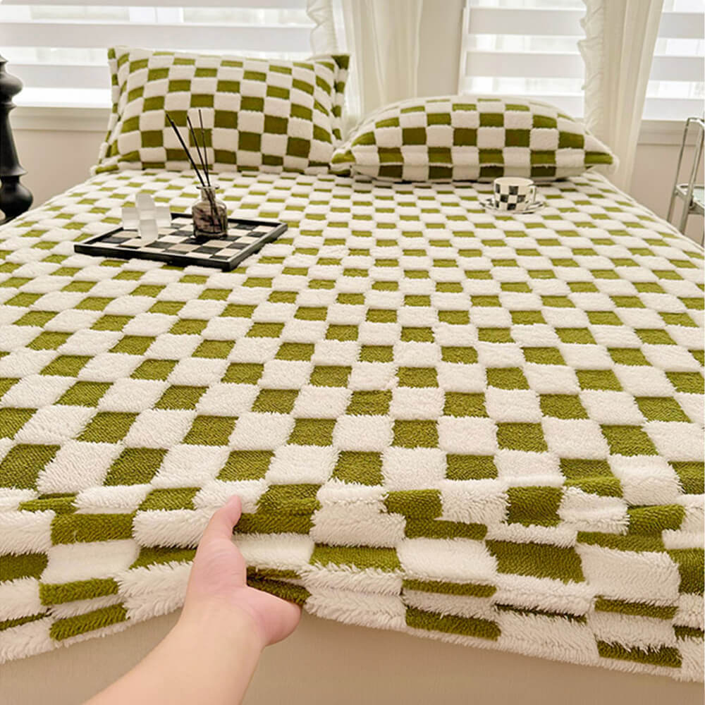 Premium Soft Chequerboard Plush Fitted Sheet Mattress Cover