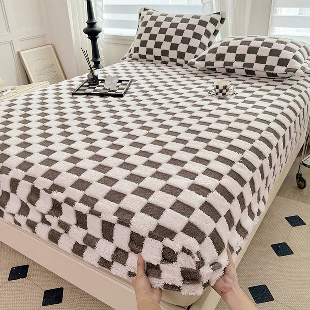 Premium Soft Chequerboard Plush Fitted Sheet Mattress Cover