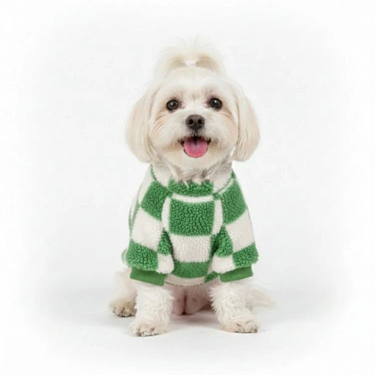 Checkered Fleece Dog Jacket – Bold Style and Warmth for Winter Walks