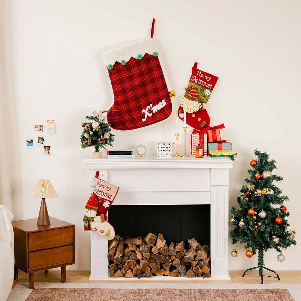 FUNNYFUZZY Christmas Stocking Cozy Pet Sleeping Bag Dog Bed – SantaNap