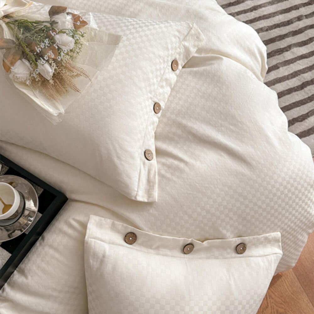 Luxurious Chequerboard Smooth Cotton Sateen Bed Sheet Set