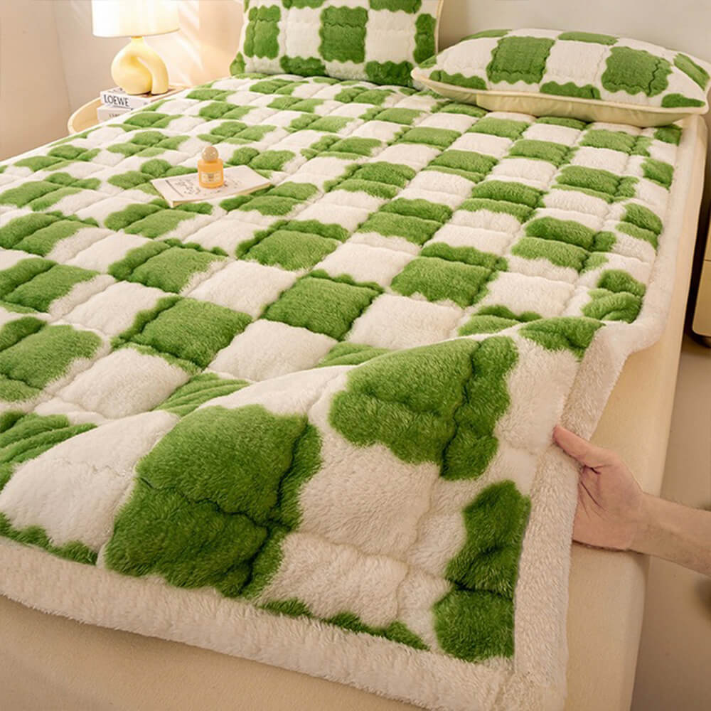 Warm Chequerboard Plush Mattress Topper and Pillowcase