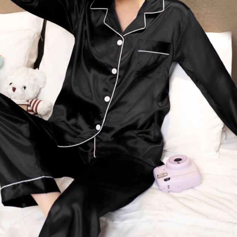 Thin & Comfortable Hair-resistant Matching Pyjamas for Dog and Owner