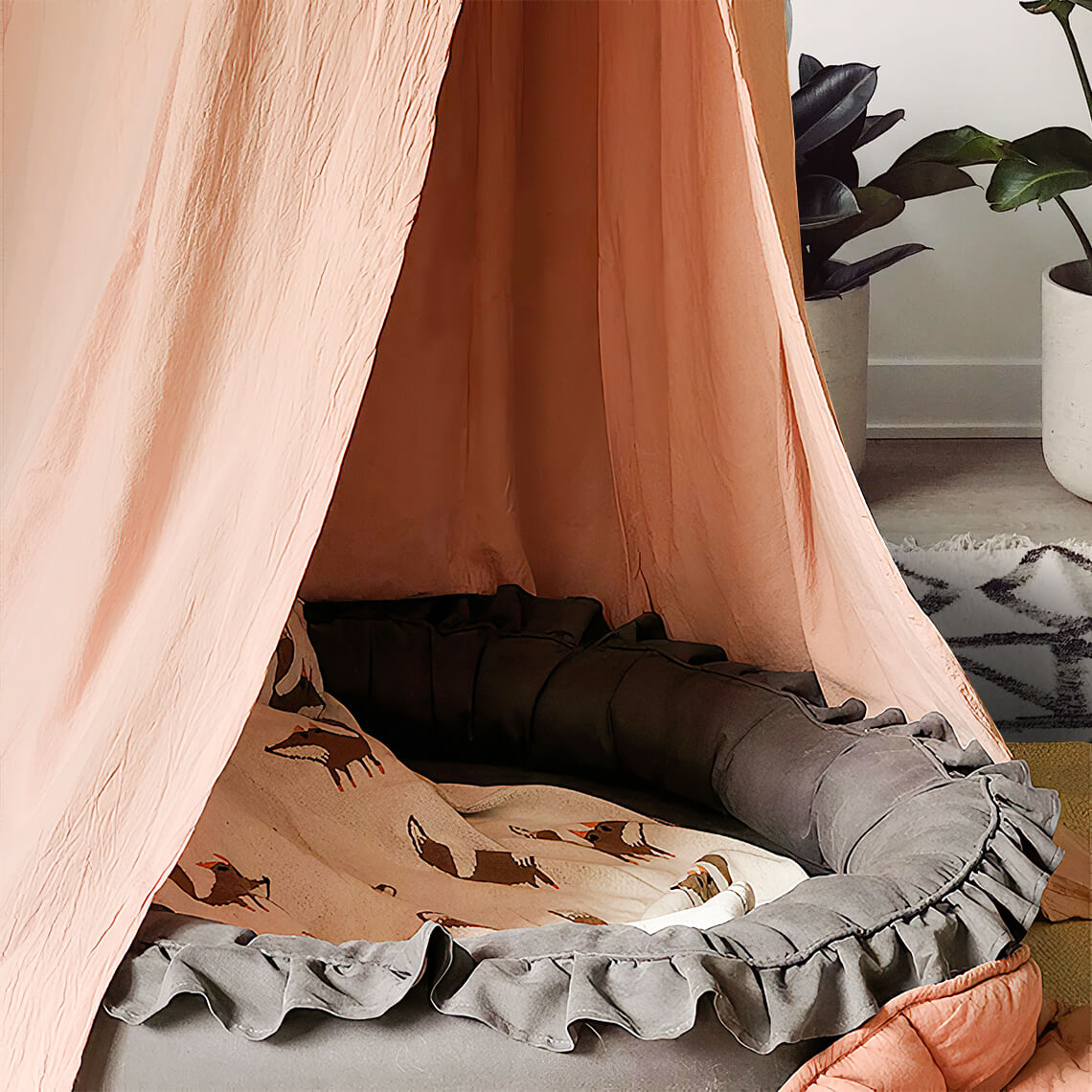 Stylish Soft Cosy Dog Tent Dog Teepee