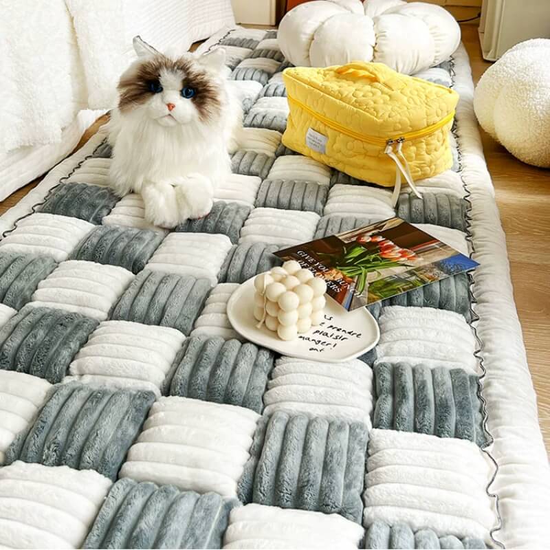 Cream-coloured Large Plaid Square Pet Carpet Bed Couch Cover