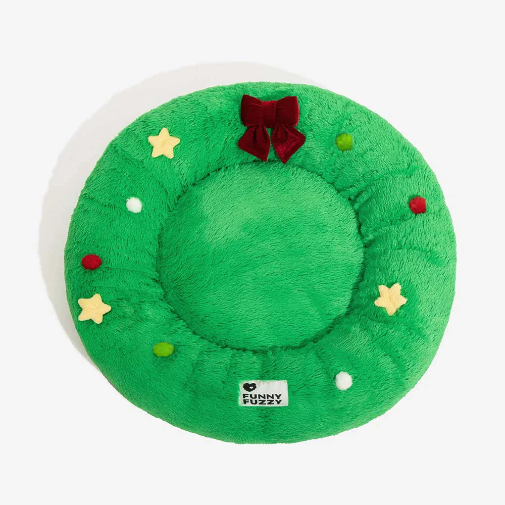 FUNNYFUZZY Christmas Wreath Plush Calming Dog Bed – HolidaySnuggle