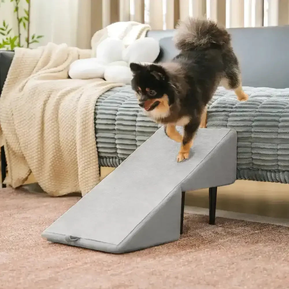 2-in-1 Convertible Wooden Home Step Stool Dog Ramp Stairs - Pet-Friendly Bedroom