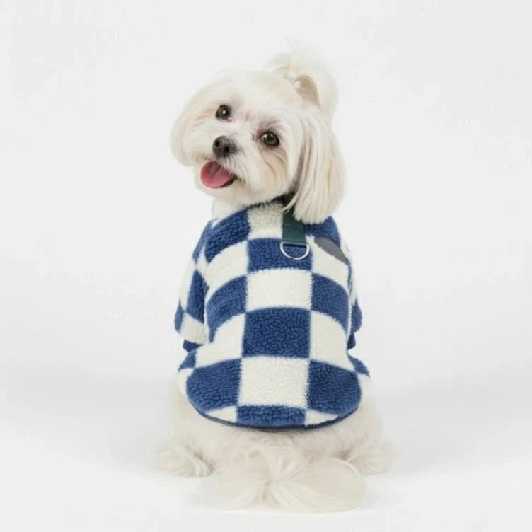 Checkered Fleece Dog Jacket – Bold Style and Warmth for Winter Walks