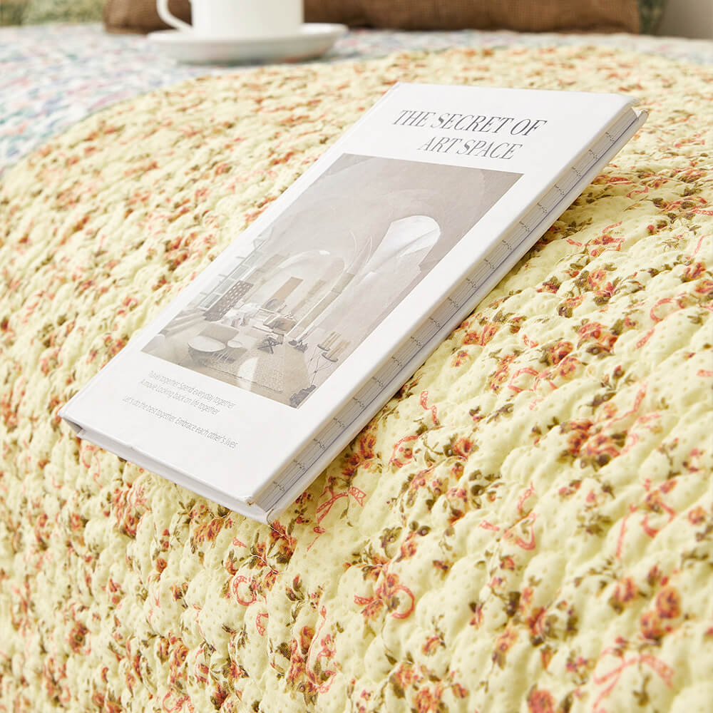 Rustic Floral Patchwork Cotton Quilted Anti-Scratch Couch Cover