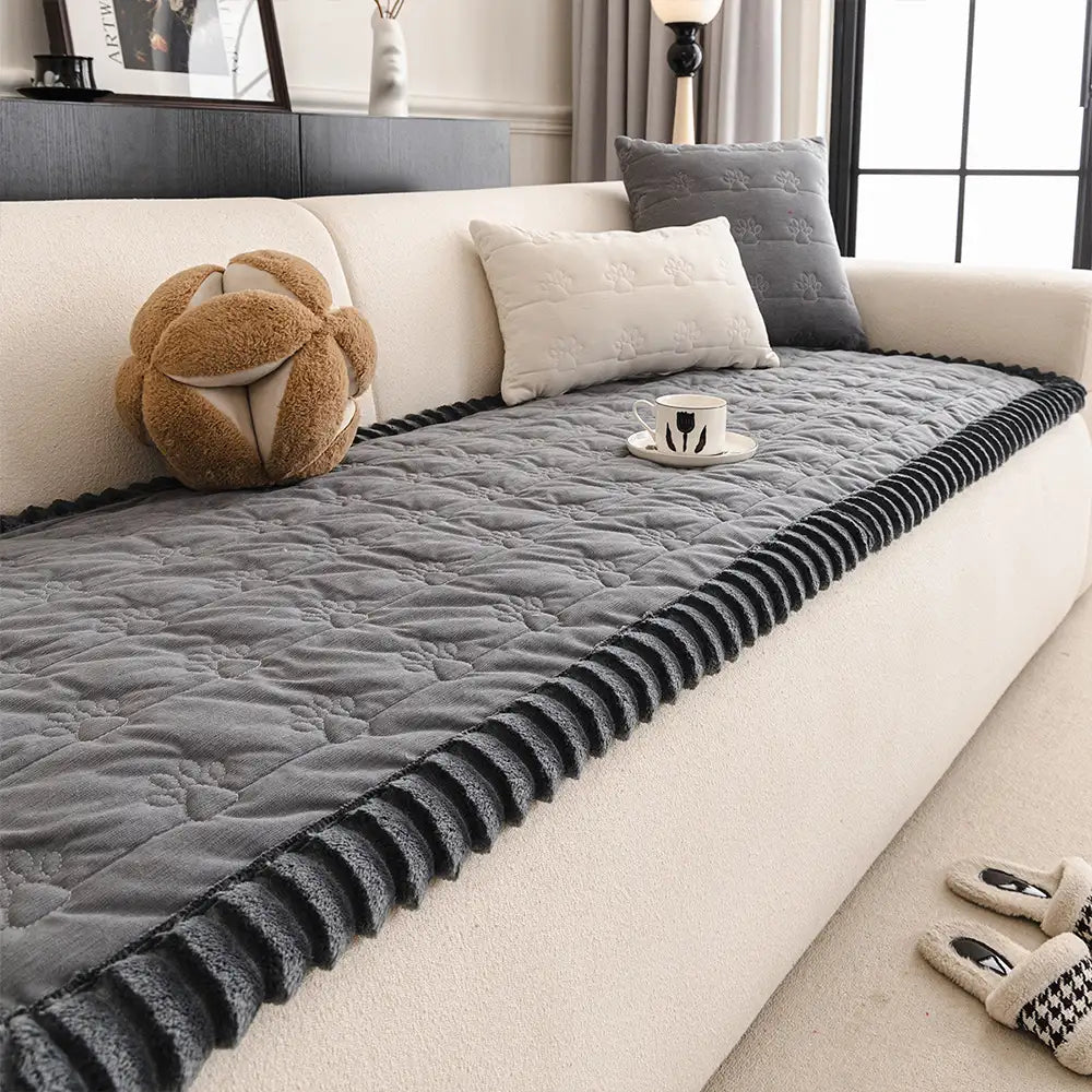 Flannel Comfortable Scratch-Resistant Cute Paw Print Non-slip Couch Cover - Paw