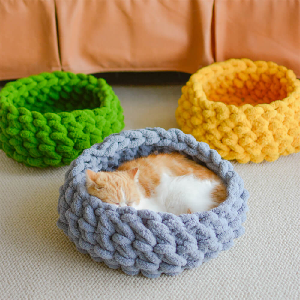 Chunky Handwoven Cozy Breathable Round Cat Nest Bed