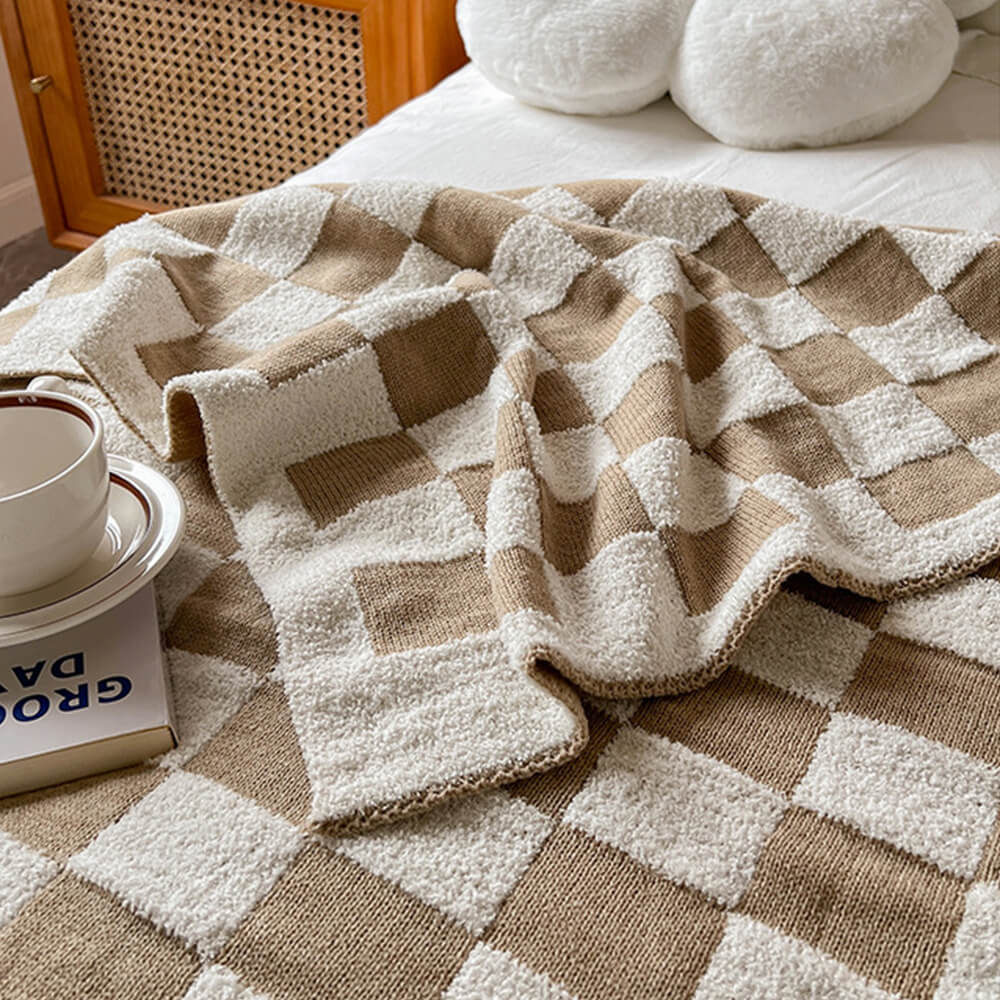 Plush Color-Block Checkerboard Throw Blanket