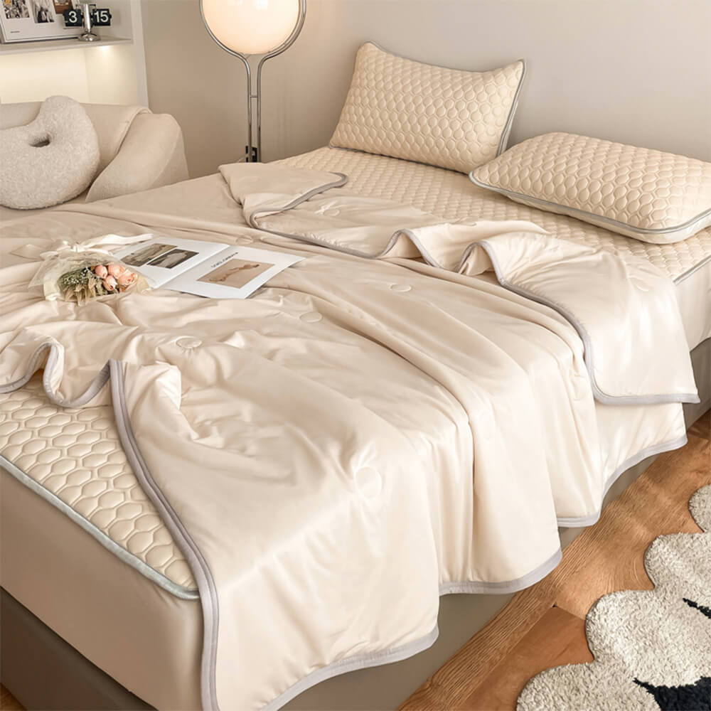 Solid Colour Cooling Breathable Quilted Latex Bed Sheet Set with Mattress Protector